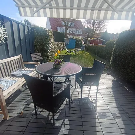 Aaltje - Mit Terrasse Und Garten
